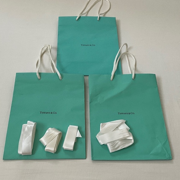 TIFFANY & CO. Lot of 3 Shopping Bags & 4 Ribbons - Picture 1 of 13